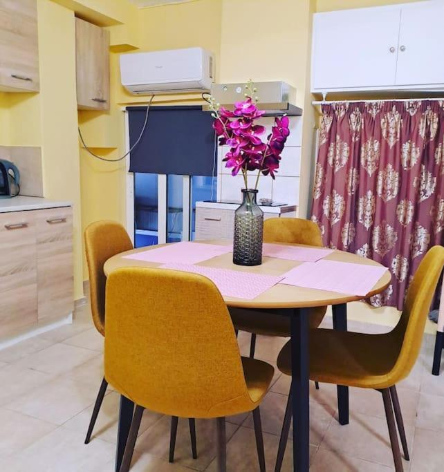 Zenia Home 1 Στην Καρδιά Της Πάτρας מראה חיצוני תמונה