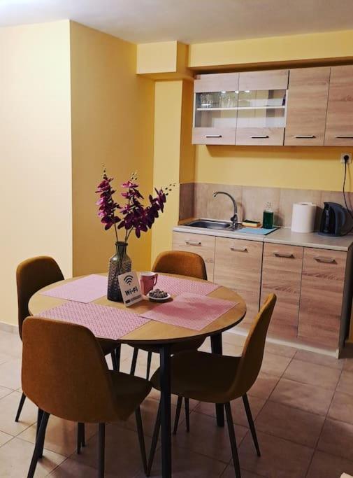 Zenia Home 1 Στην Καρδιά Της Πάτρας מראה חיצוני תמונה